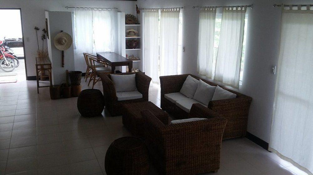 Seahorse Villa Puerto Galera Exterior photo