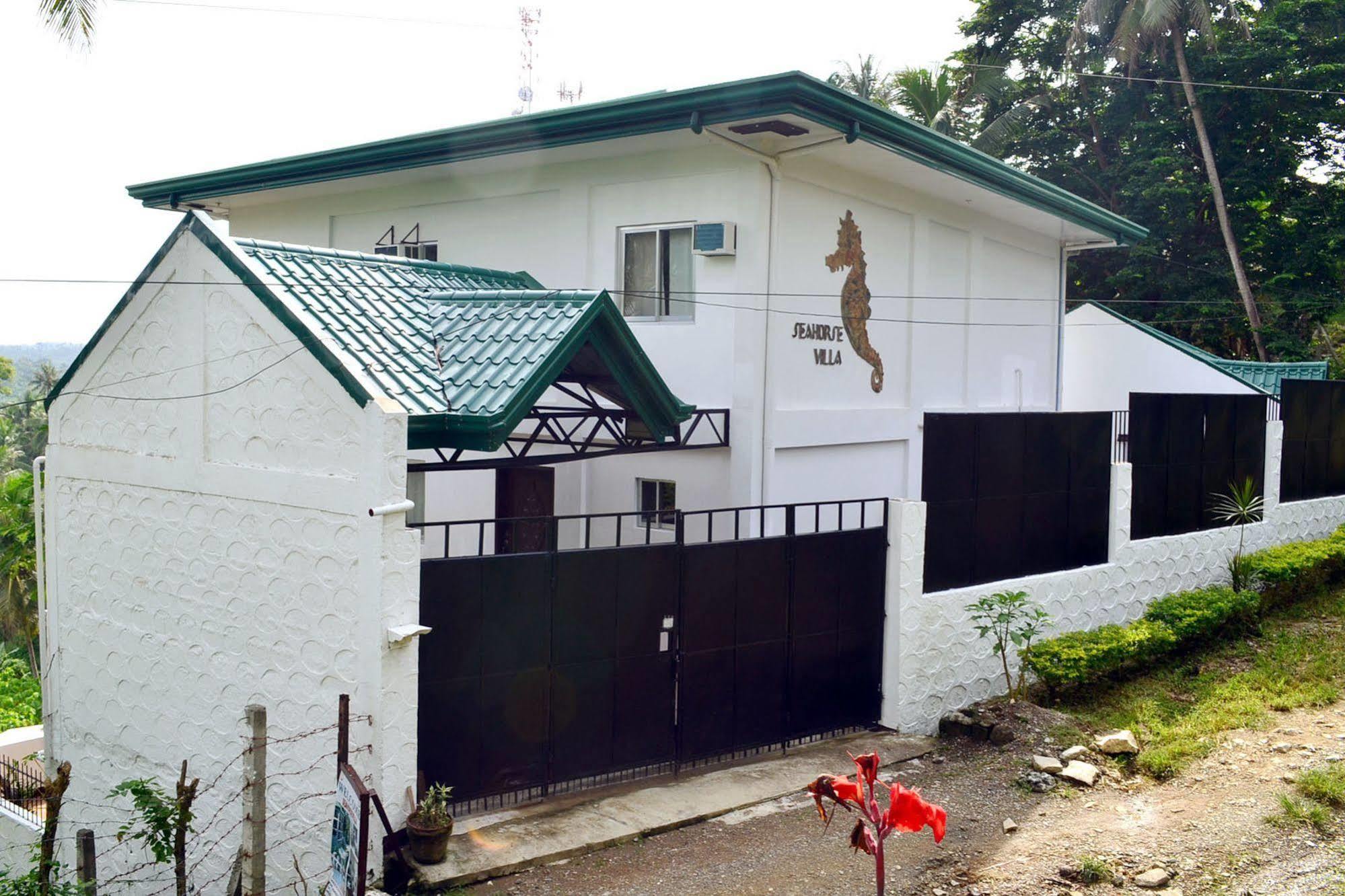Seahorse Villa Puerto Galera Exterior photo